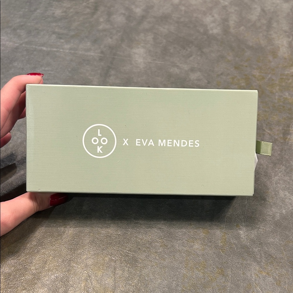 Look optic & Eva Mendes Readers glasses in shiny forest green